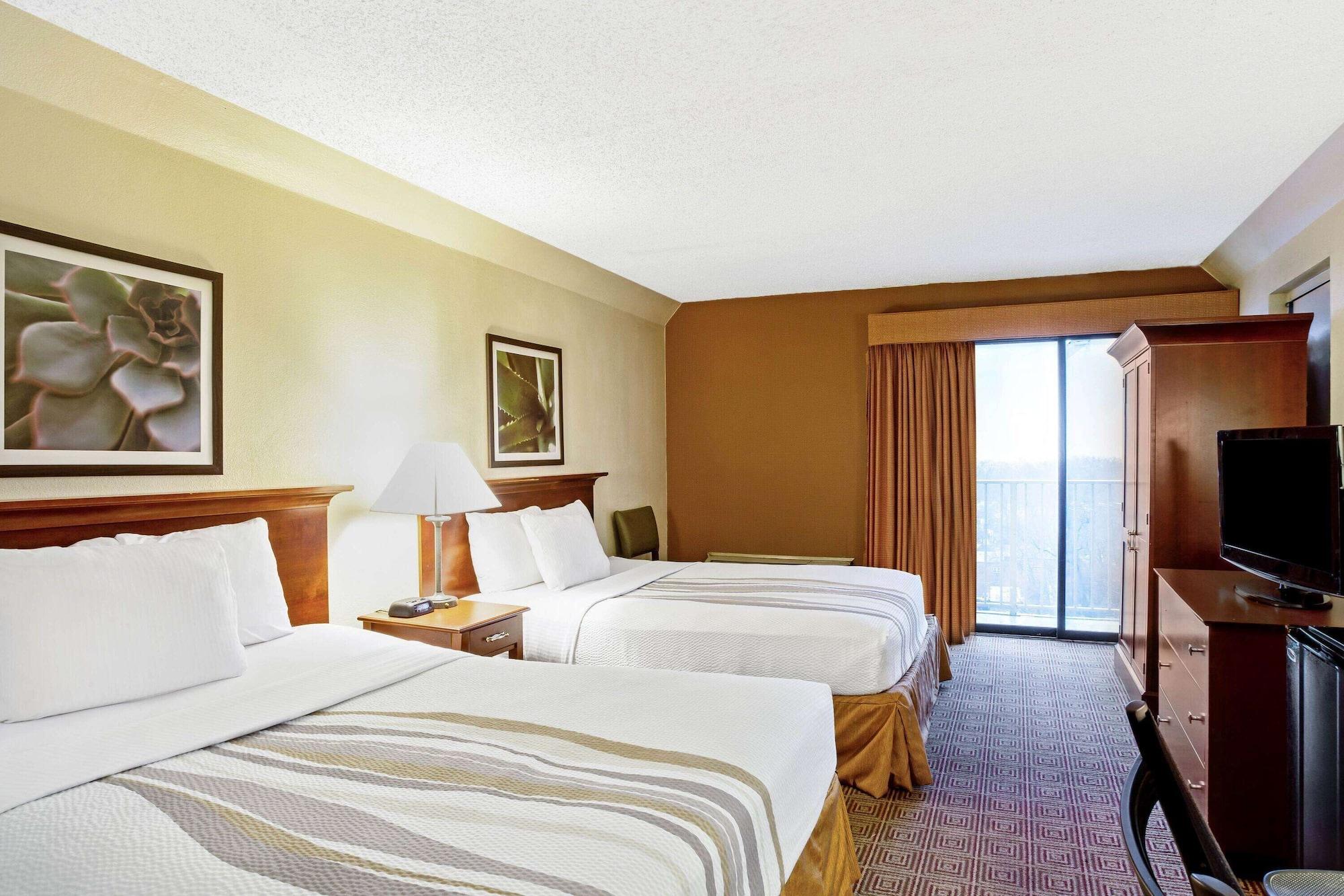 La Quinta By Wyndham Stamford / New York City Exteriör bild