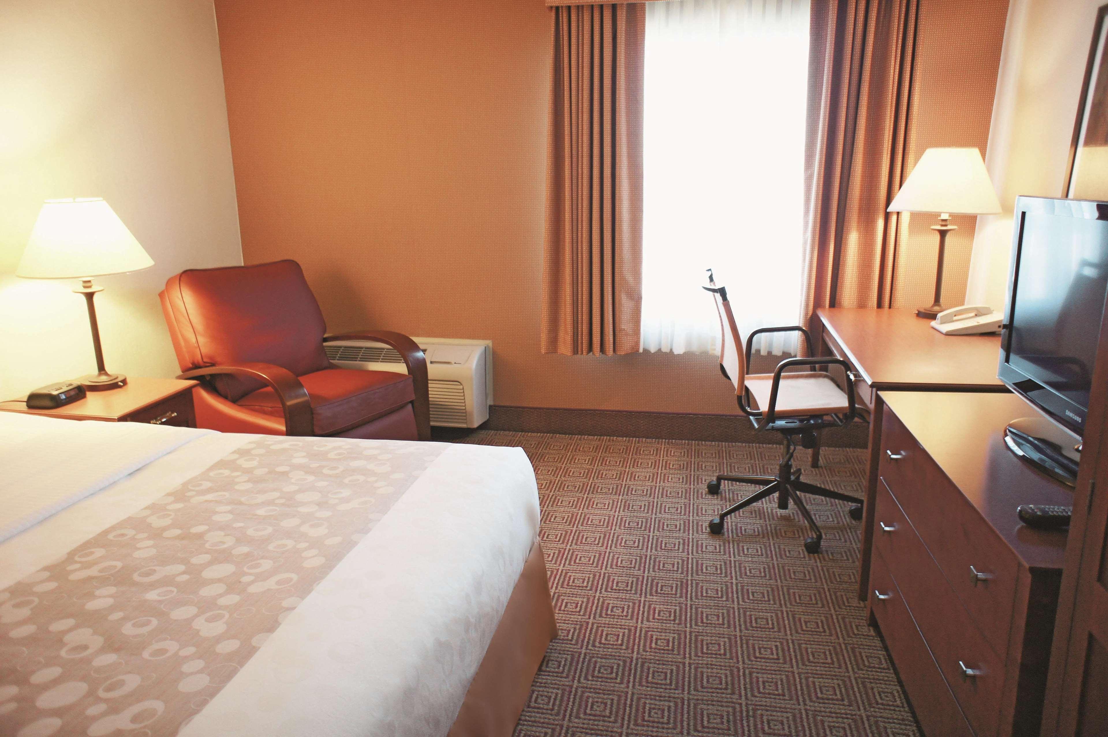 La Quinta By Wyndham Stamford / New York City Exteriör bild