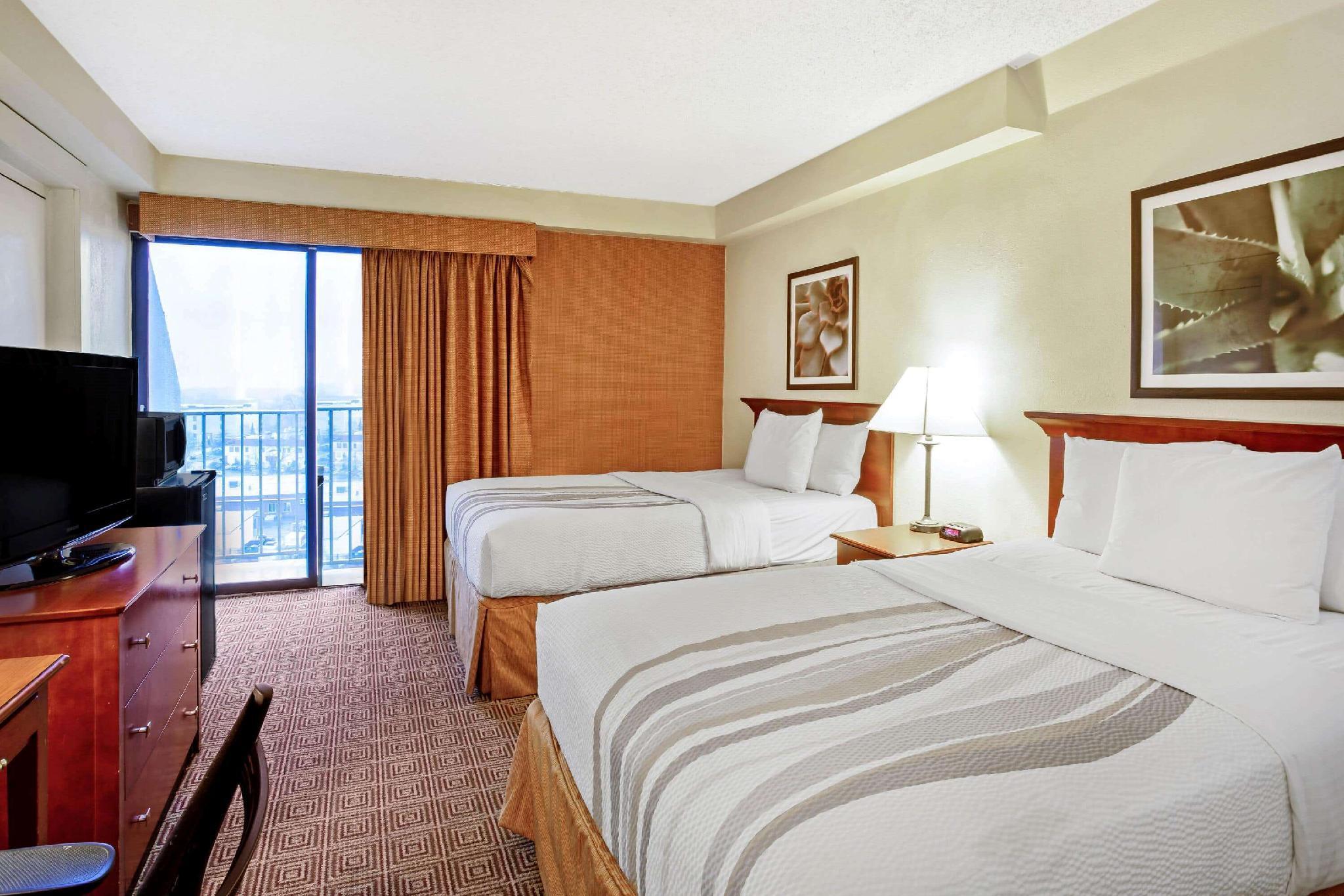 La Quinta By Wyndham Stamford / New York City Exteriör bild
