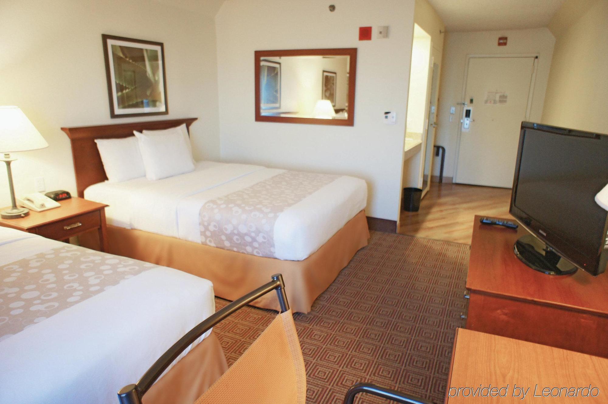 La Quinta By Wyndham Stamford / New York City Exteriör bild