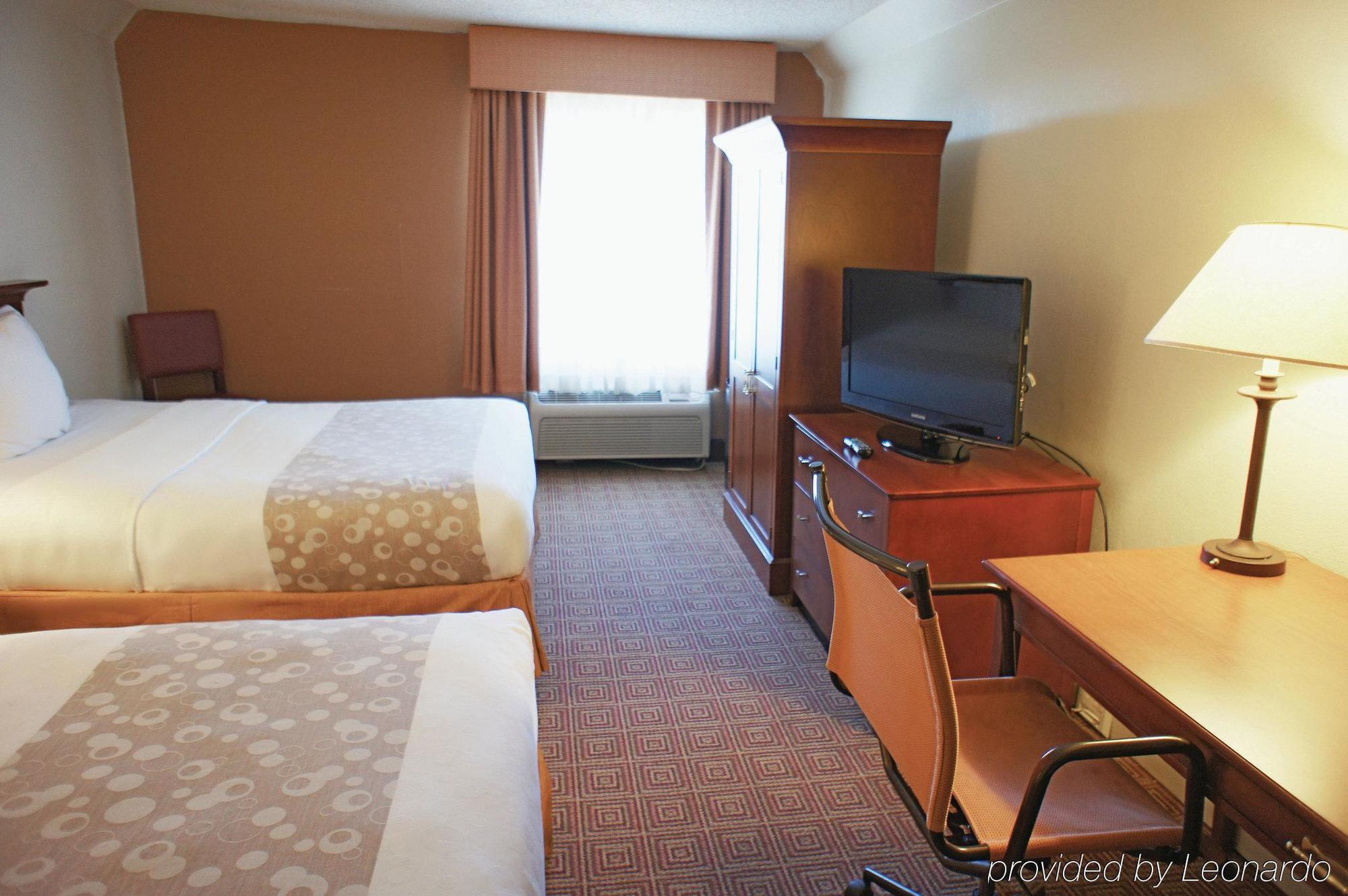 La Quinta By Wyndham Stamford / New York City Exteriör bild