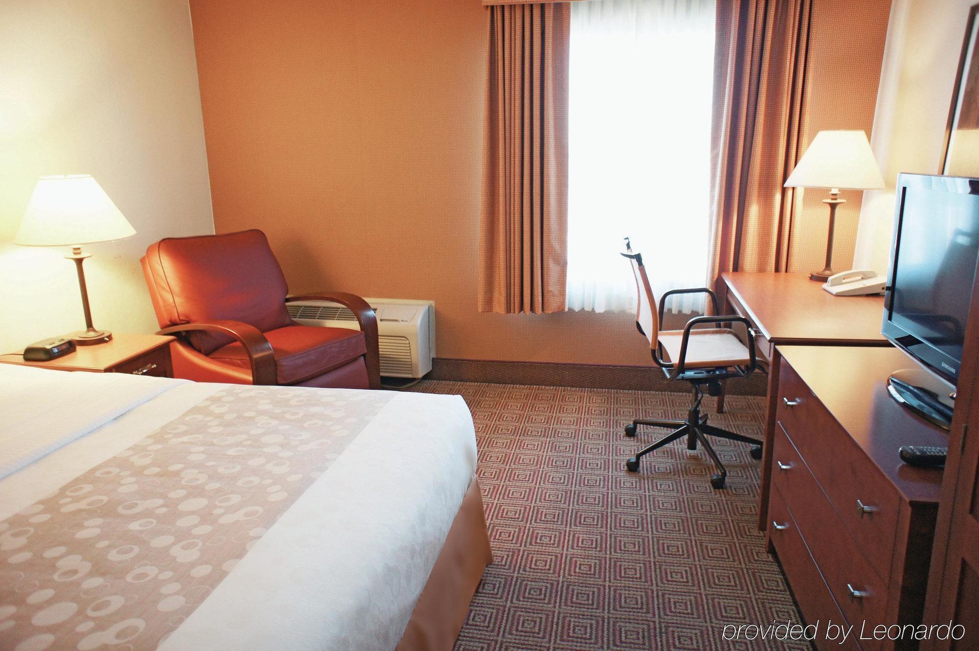 La Quinta By Wyndham Stamford / New York City Exteriör bild