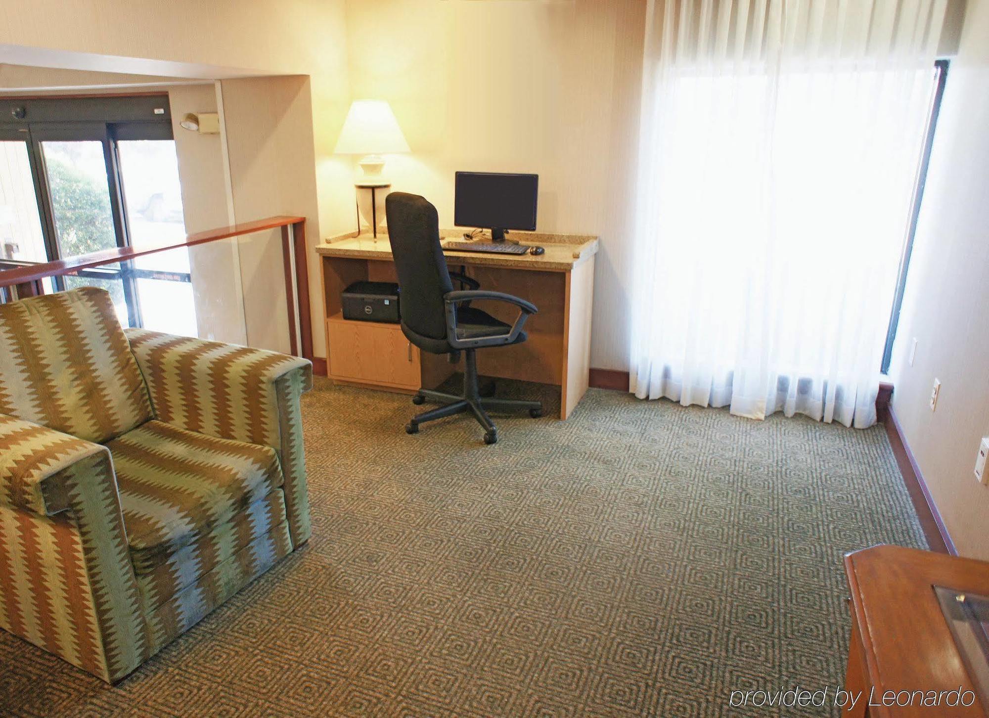 La Quinta By Wyndham Stamford / New York City Exteriör bild