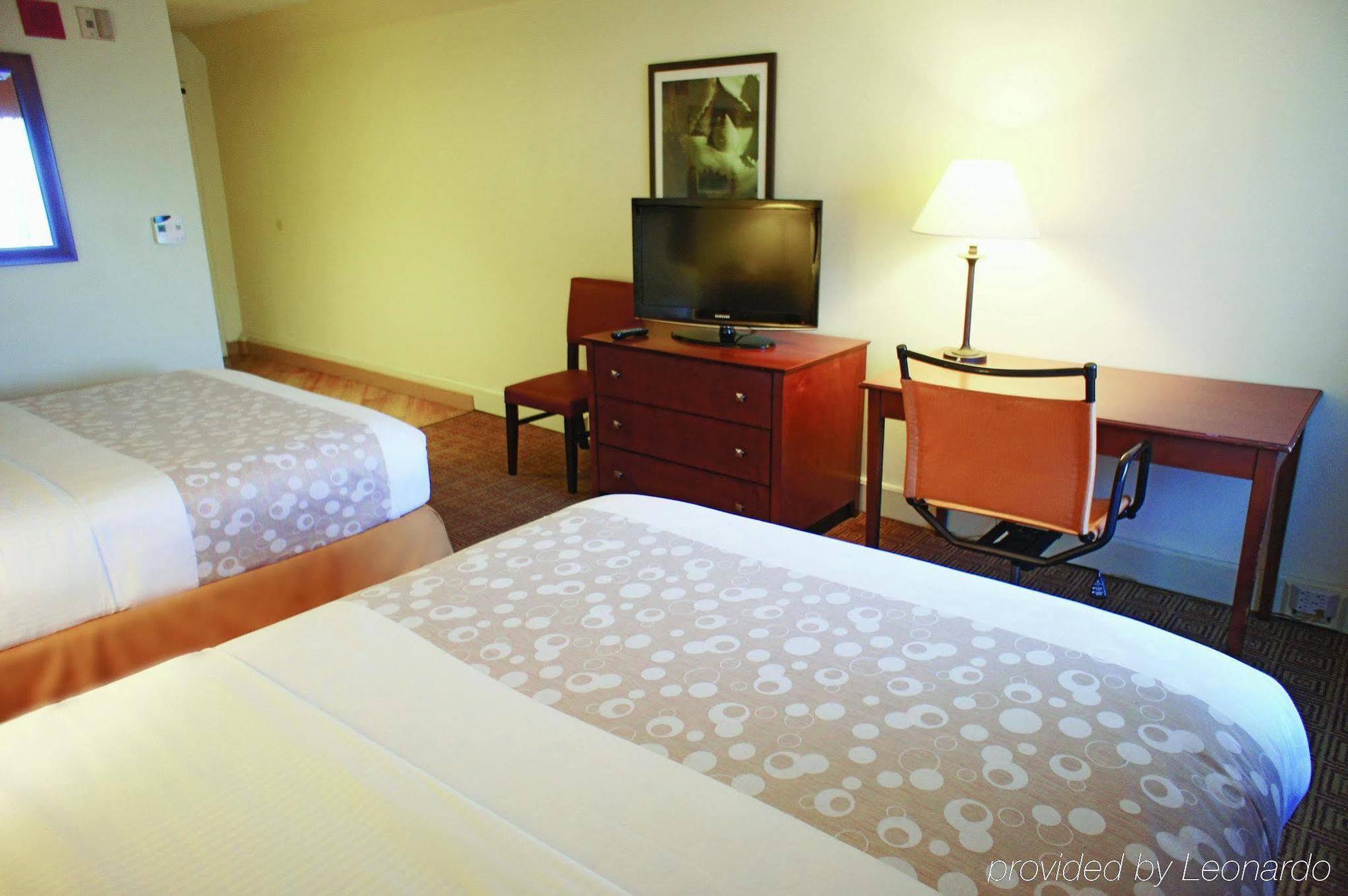 La Quinta By Wyndham Stamford / New York City Exteriör bild
